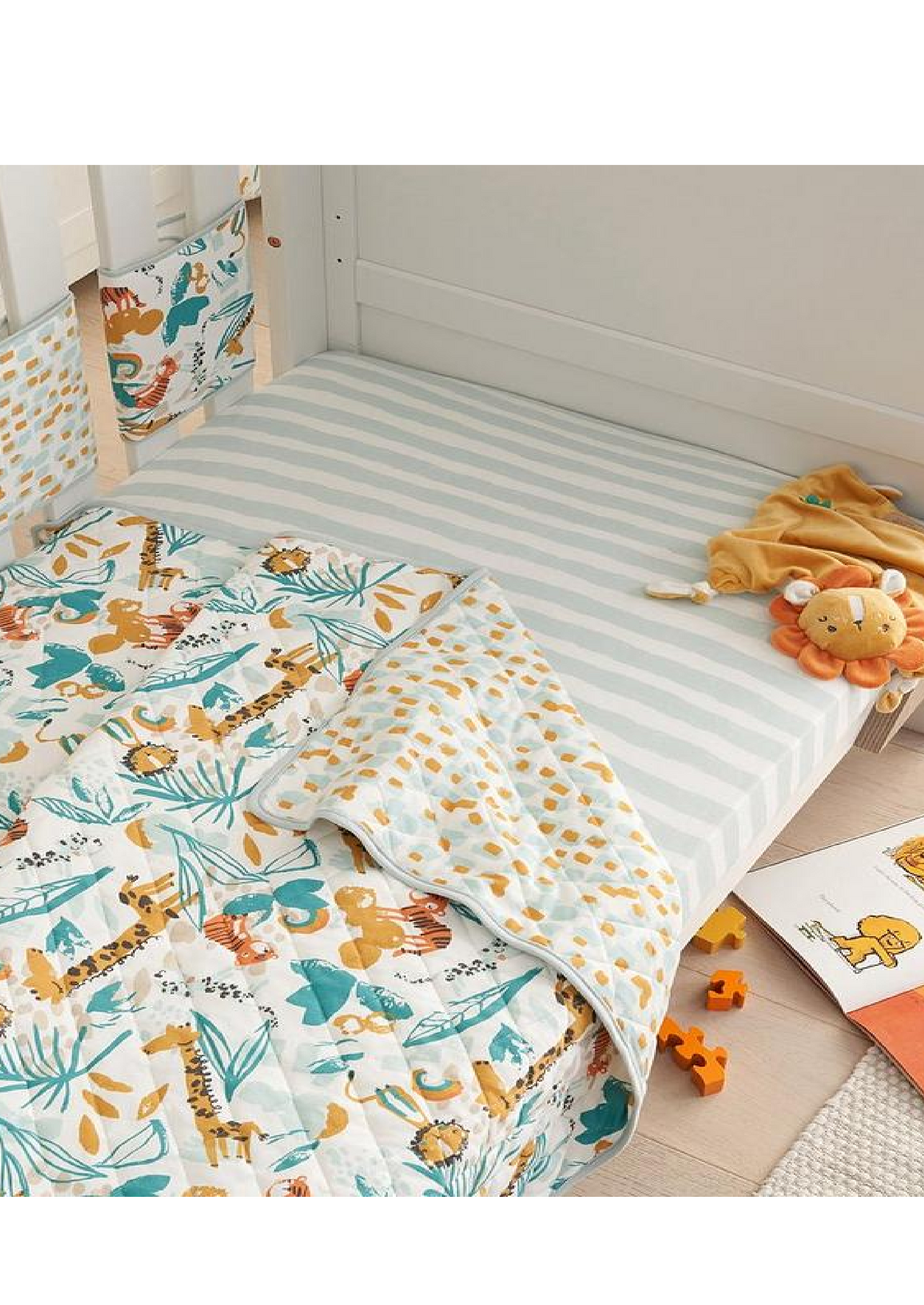 Tutti Bambini Cot/Cot Bed Coverlet